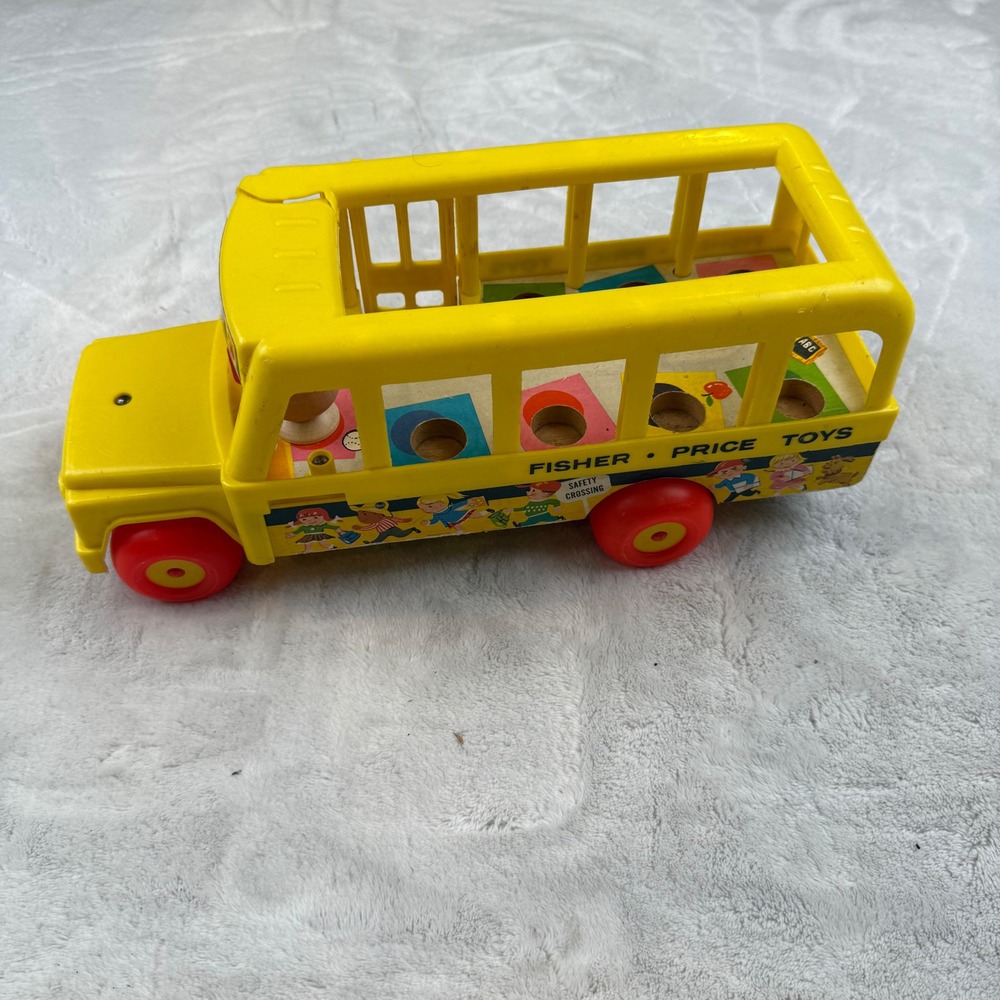 Vintage Fisher Price Yellow School Bus‎ Toy Shape Sorter Fun Learning